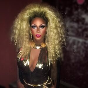 Chi Chi DeVayne Instagram - Had a wonderful time tonight @centralstationshreveport #chichidevayne #louisianadrag🐊 #rpdr #as3 #rpdr8 hair @myron.morgan