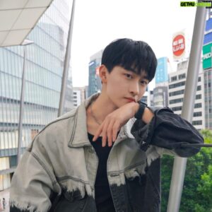 Chi-Sheng Mao Instagram - 東京步行導航開始🚶‍♂️‍➡️🚏
@hwc_entertaiment