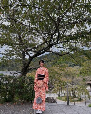 Chia-Wei Chu Instagram - 終於穿到和服了💓💓

#着物 #きもの #kimono #京都 #清水寺