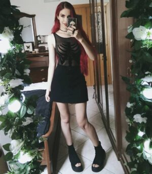 Chiara Lucia Preziosi Instagram - ...luglio, agosto, settembre, HALLOWEEN, novembre, dicembre.
.
.
.
#timetogetspoopy #halloween #ootd #alternativeoutfit #totalblack