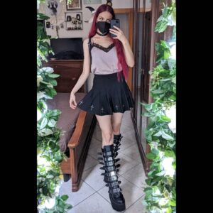 Chiara Lucia Preziosi Instagram - Post di apprezzamento per i miei nuovi stivali. Il prossimo passo sono direttamente i trampoli. Clown realness, but make it fashion. 🤡💅
.
.
.
.
#gothboots #demonia #demoniashoes #demoniaboots #altfashion #demoniaswing815