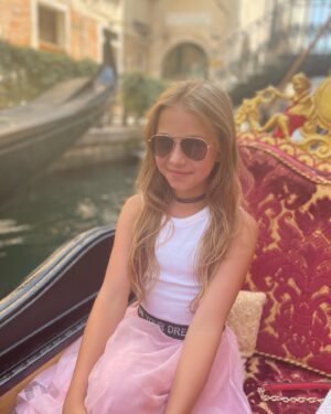 Chiara Nella Kekrt Instagram - Venice🤍

#venice #italy #beautiful #gondola #familytrip #miluju