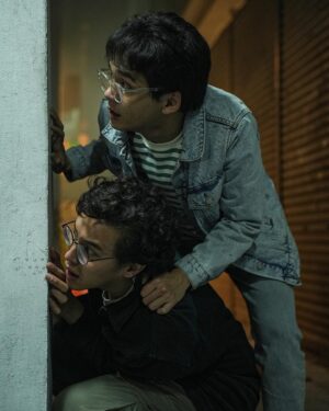 Chicco Kurniawan Instagram - Cuma Oscar, William, dan yang udah nonton tau kenapa mereka ngumpet dan ketakutan kayak gitu. 

Buat yang belum nonton, film #13BomdiJakarta masih ada di bioskop. 

Buruan beli tiket nontonnya dan ke bioskop segera sebelum kamu menyesal!

#13BomdiJakartaFilm
#SedangTayangdiBioskop