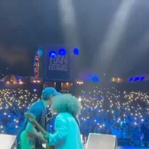 Chico César Instagram - que lindo @funnfestival! que linda Brasília! ao arrepio da lei fizemos nossa estreia em festivais. e foi incrível, @zbaleiro. conosco: @fontanetti @layla @swamijr.oficial @alinefalcaomusica @davigomesbatera @marisabentivegna @eduardoperucci @evaldoluna @cibeleminderluthier @nishidajapones @silribas @fetein  @lfmaisc
