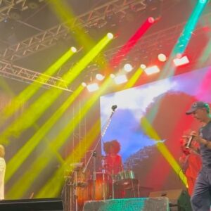 Chico César Instagram - A plateia foi puro calor ontem no 22 º SALIPI! 
Que felicidade a nossa poder dividir essa noite de música e amizade com vocês! 
Viva Teresina, viva o Piauí, viva o Salip!!

@alinefalcaomusica 
@___layyla 
@swamijr.oficial 
@jotaerreoficial 
@rovilsonpascoal 

@marisabentivegna 
@evluna55 
@eduardoperucci 
@nishidajapones 
@cibeleminderluthier 
@silribas 
@fetein