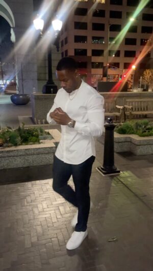 Chido Nwokocha Instagram - Summer love…❤️ 
.
.
.
👕 @emporioarmani 
👖 @emporioarmani 
👟 @goodmanbrand 
.
#LA #summertime #blackmen #lovely