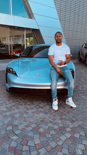 Chido Nwokocha Instagram - Charge me up 🔋🙏🏾…
.
.
.
🎥 @bxxmxxsxx 
#porsche #grateful #cruising #porschetaycan