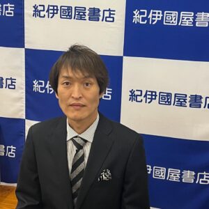 Chihara Junia Instagram - 昨日東京今日大阪でサイン会させて頂きました。
ご参加頂いた方ありがとうございました。
またどこかでお会いしましょう。

#嗚呼蝶でありたい