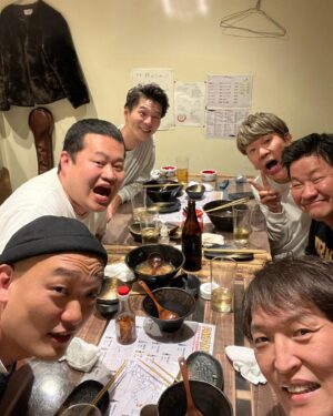 Chihara Junia Instagram - 昨夜のメンツ

#フジモン
#チャンス大城
#みなみかわ 
#モグライダー