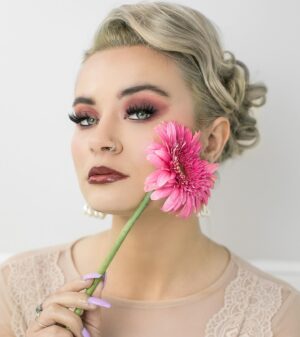 China Perruccio Instagram - la vie en rose 🌸 
•
•
•
📷: @emilycaitphotography 
💄: @aleksandra_artistry 
💇🏼‍♀️: @rhi_rocks_hair