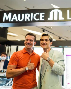 Chinawut Indracusin Instagram - Always enjoy my time with #mauricelacroix family!

เปิดตัวรุ่น AIKON Automatic Summer Limited Edition สีอย่างสวยเลยยย

#ColorMyAIKON #MauriceLacroixThailand #AIKONSummerVibes