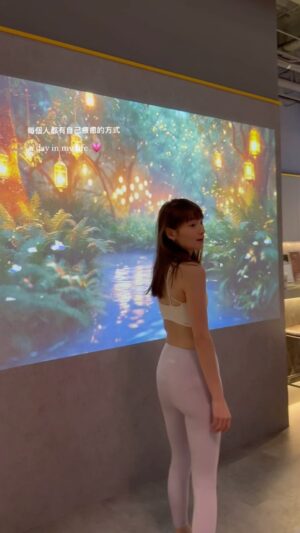 Ching-Tien Li Instagram - 每個人都有自己療癒的方式

跟好朋友一起上來堂舒緩瑜珈
放鬆了日常無意識緊繃的神經
當晚
超好入睡❤️滿足