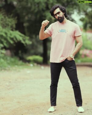 Chirag Jani Instagram - "Embrace the beauty of the present moment, wherever you may be 🌟 #LiveInTheNow #FindBeautyEverywhere" It's all about appreciating the now! 🌸✨
.
.
.
.
.
.
#chiragjaniactor #chiragjani #bearded #kaappaan #krack #dhamaka #thunivu #nayikadevi #gthefilm
