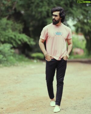 Chirag Jani Instagram - "Embrace the beauty of the present moment, wherever you may be 🌟 #LiveInTheNow #FindBeautyEverywhere" It's all about appreciating the now! 🌸✨
.
.
.
.
.
.
#chiragjaniactor #chiragjani #bearded #kaappaan #krack #dhamaka #thunivu #nayikadevi #gthefilm