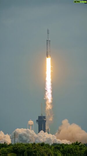 Chiragh Baloch Instagram - NASA launches Psyche mission to a metal-rich asteroid.

#missiontopsyche #NASASocial #NASA #nasakennedy