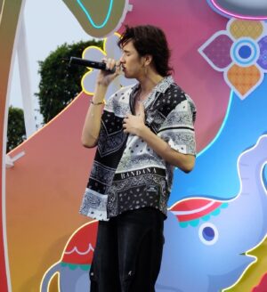 Chisanupong Paungmanee Instagram - SONGKRAN FESTIVAL 💦

“SMART” 

#yomaentertainment 
#smartchisanupong 
#smartcsnp
#สมาร์ทชิษณุพงศ์