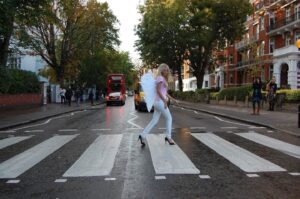 Chloe Arrowsmith Instagram - 📷😇 #tb to this fun job  #abbeyroad #abbeyroadstudios #thebeatles #photoshoot