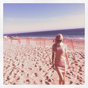 Chloe Arrowsmith Instagram - Eating crab Out in Malibu at  Nobu ❤️ #LoveMalibu