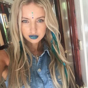 Chloe Arrowsmith Instagram - I'm a #mermaid todays shoot makeup on set  #festivalvibes ✌️🎥🎬 #onset  #nofilter