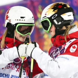 Chloé Dufour-Lapointe Instagram - 🤜🤛 Nous y sommes! 🤍 C'est le moment de mettre en action toutes ces dernières années de travail. C'est avec le cœur léger et cette force intérieure que j'appréhende ma journée de demain. Ce sera une magnifique journée et je vais tout donner jusqu'à la dernière seconde! Je sais que vous serez nombreux à nous encourager de la maison ❤ C'est le temps de briller 🌟
.
Here we are! It's time to put all these last years of work into action. It is lighthearted, and with this inner strength that I look forward to my day tomorrow. It will be a wonderful day and I will give everything until the last second! I know many of you will be cheering us on from back home. It's time to shine!
.
#Believe #OlympicSpirit