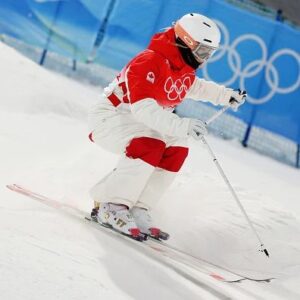 Chloé Dufour-Lapointe Instagram - 🤍 Même si se sont mes 4e @jeuxolympiques, ce sentiment d'enfiler l'uniforme canadien et de skier aux côtés de ces anneaux demeure le même... Qu'elle sensation indescriptible! 🇨🇦 Seulement deux jours avant les qualifications! 🙏
.
Even if these are my fourth @olympics, this feeling of putting on the Canadian suit and skiing alongside these rings remains the same... What an indescribable feeling! Only two days before the qualifying event!
.
#Beijing2022 #TeamCanada #OlympicSpirit #YouGoGirl