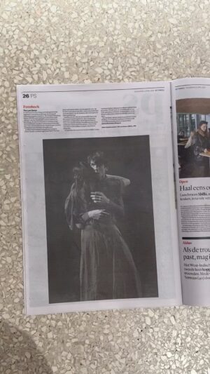 Chloé Leenheer Instagram - WOW!! Today featured full-page in @hetparool ! In print and online with my photobook; “THE LAST DANCE.” The book is available for online order on my site. Link in bio and also at @foam_amsterdam , @athenaeumboekhandel , and @scheltemaboekverkopers thank you!!! @justusboesschen / @lechoixtrois