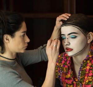 Chloë Levine Instagram - My character in ANTARCTICA has so many incredible costumes and makeup looks. My favorite was this Roy Lichtenstein getup. Makeup was by the brilliant @doriatlove and costumes by the extraordinary @for.ever.cassidy 

@antarcticamovie is now out on most digital platforms. Details in my story :)