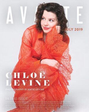 Chloë Levine Instagram - 🧡thank you @avante_mag 🧡 📸: @katielevinephoto
Makeup: @andrea_tiller 
Hair: @_marcosantini1 
Styling: @jasonrembert 
Interview: @levineb18
