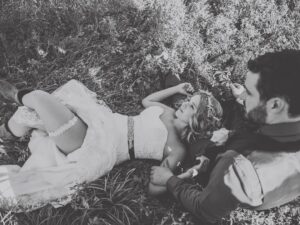 Chloe Russell Instagram - Voici un petit aperçu de mes photos de marriage 🖤