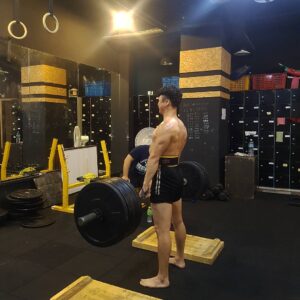 Choi Doo-ho Instagram - 헥헥😥😲😥
#deadlift #deadliftday