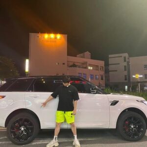 Choi Doo-ho Instagram - new car 휠까지 완료! #레인지로버스포츠 #RRS #잘지내보자
차량출고는와이즈카👍 #와이즈카 @kimhyunsoo777