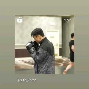 Choi Doo-ho Instagram - 마지막훈련!! 이번주에 싸웁니다🔥