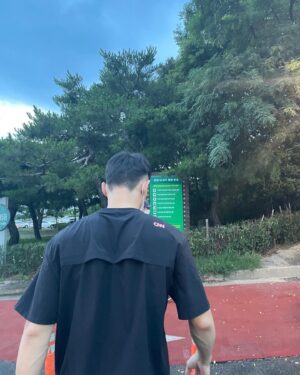 Choi Doo-ho Instagram - 🌧🤣
뛰려고오니 비온다 그냥뛰자ㅋ
UFCFightnight D-17!!!

#CNNAPPAREL#CNN어패럴#gothere#고데어#오오티디#데일리룩#씨엔엔어패럴