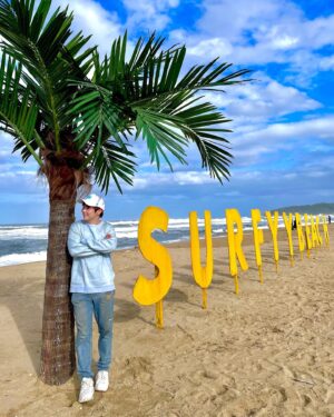 Choi Hyeon-woo Instagram - 🏄🌊 #최현우 #magic #magician  #마술