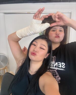 Choi Hyun Mi Instagram - 모든 스케즐이 쌤들덕에 즐거움😘
#에너지충전 #자존감상승클리닉😂 #nike #jordan
