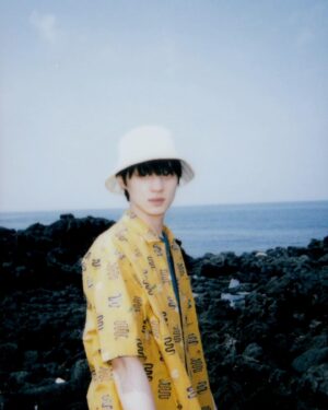 Choi Jae-hyun Instagram - 🌼🌺🌿midsommar in jeju 🌸🌻💐