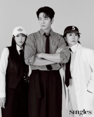 Choi Jin-hyuk Instagram - 너무 재밌게 찍었고 맘에 드는 화보였던 싱글즈! @singlesmagazine