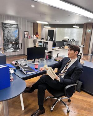 Choi Jin-hyuk Instagram - 간만에 열일중 #넘버스