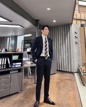 Choi Jin-hyuk Instagram - 간만에 열일중 #넘버스