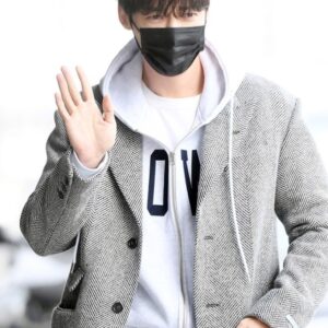 Choi Jin-hyuk Instagram - 바쁘신데 멀리까지 귀한시간 내주시고 예쁜사진 감사합니다!일본 잘다녀올게요!👍