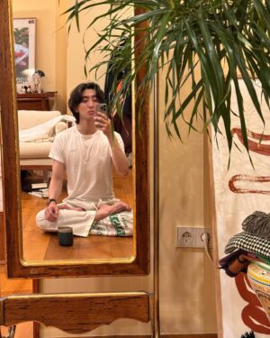 Choi Jung-hoon Instagram - 🤳🪞