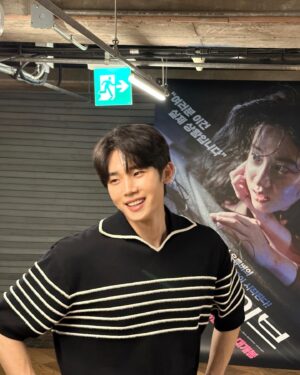 Choi Si-hun Instagram - 영화 <드라이브> 시사회에 다녀왔습니다! 

인간수업에서 연기력으로 인정받은 박주현 배우님 원맨쇼 대단하네요. 예측불허의 반전으로 시작부터 마지막까지 몰입김 미쳤습니다👍 납치스릴러 좋아하시는 분들 꼭 봐보세요🫡

#광고 #드라이브  #영화드라이브 #트렁크납치스릴러 #6월12일대개봉 #영화추천 #스릴러 #유튜버 #박주현 #인간수업
