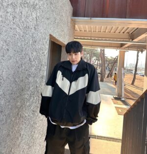 Choi Si-hun Instagram - 춘천에 위치한 @soulroastery 
소울로스터리 카페를 다녀왔습니다.
초당옥수수커피가 너무 맛있어서 2번째 방문했는데 춘천가시다가 드셔보세요 강추

#춘천카페 #춘천맛집 #춘천여행 #드라이브코스