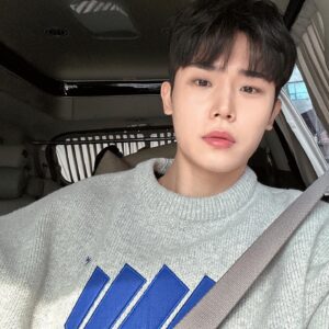Choi Si-hun Instagram - 10년만에 연기🧚‍♂️