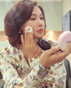 Choi Su-rin Instagram - #최수린 #의상 #&otherstories