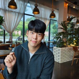 Choi Woo-sung Instagram - 👩‍👦
PHOTO by 천사MOM🧡