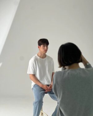 Choi Woo-sung Instagram - 💛🤍🖤