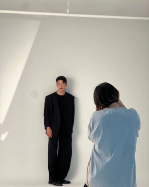 Choi Woo-sung Instagram - 💛🤍🖤