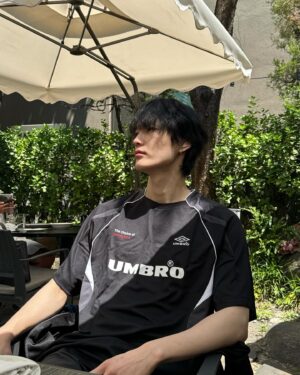 Choi Yeon-kyu Instagram - #광고 @umbrokorea 

날씨 좋은 날 엄브로 100주년을 기념하는 CELEB라인과 동네 한바퀴!
많이 따뜻해졌지만 저녁에는 캐쥬얼한 바지, 자켓과 블록코어로 입어도 좋을 듯 합니다.
디자인은 물론 소재도 가볍고 통풍도 좋아 스타일좋게 운동하고 싶은 분들에게도 추천드려요🥰

#UMBRO #엄브로 #HBL