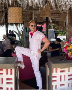 Chord Overstreet Instagram - #AcapulcoTV is coming back for Season 2 on October 21 on @AppleTVPlus - catch up or rewatch Season 1 now to get in the mood: apple.co/acapulco